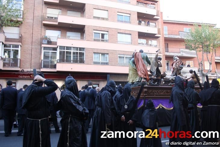  Viernes Santo: Cofradía de Jesús Nazareno (Vulgo Congregación) 