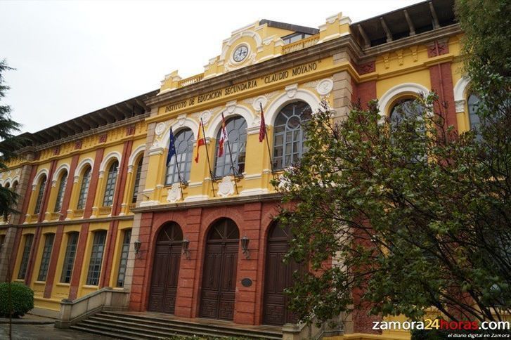  Setenta alumnos de Zamora reciben educación financiera gracias a Banco Santander y a la Universidad de Cantabria 