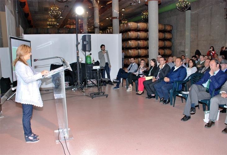  Un centenar de alcaldes participan en Morales de Toro en la jornada “Reciclando Vidrio” 