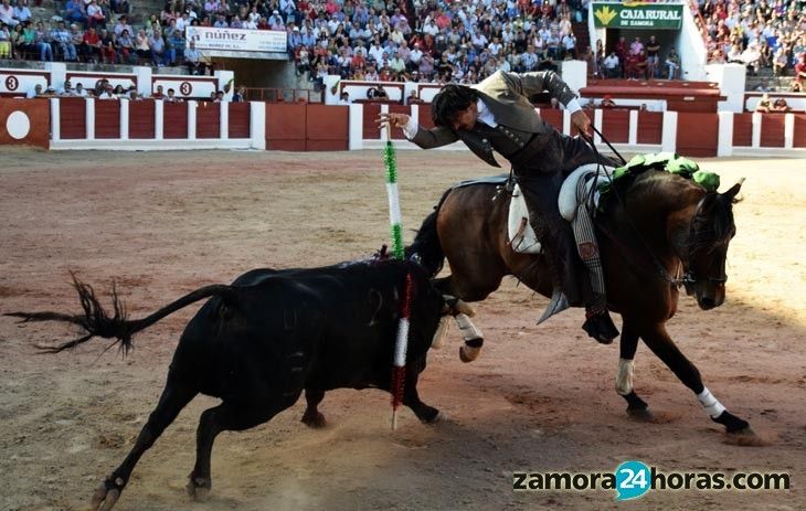  Ventura deslumbra en Zamora y Fernandes le acompaña por la puerta grande 