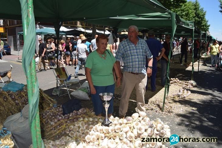  La mejor ristra, de San Miguel de la Ribera; el montón, de Cuelgamures 