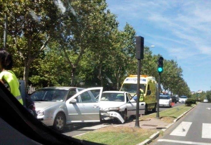 Colisión en Cardenal Cisneros 