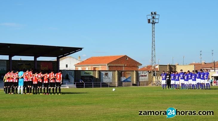  La Bañeza  y Zamora CF guardaron un minuto de silencio por Juan de Mena 