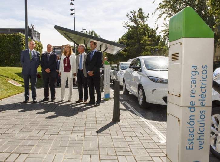  La Junta incorpora cuatro vehículos eléctricos a su parque móvil 