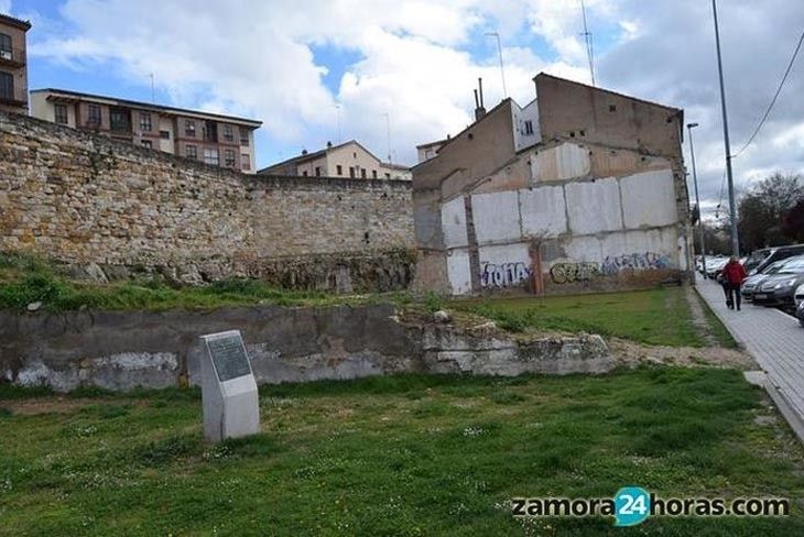  El alcalde habla de "buen resultado" en las negociaciones para liberar parte de la muralla 