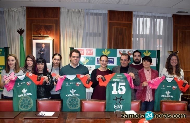  El Zamora Rugby presenta a su equipo de ‘leonas’ 