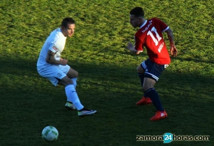  Los jugadores reconocen que supieron sufrir tras el descanso 