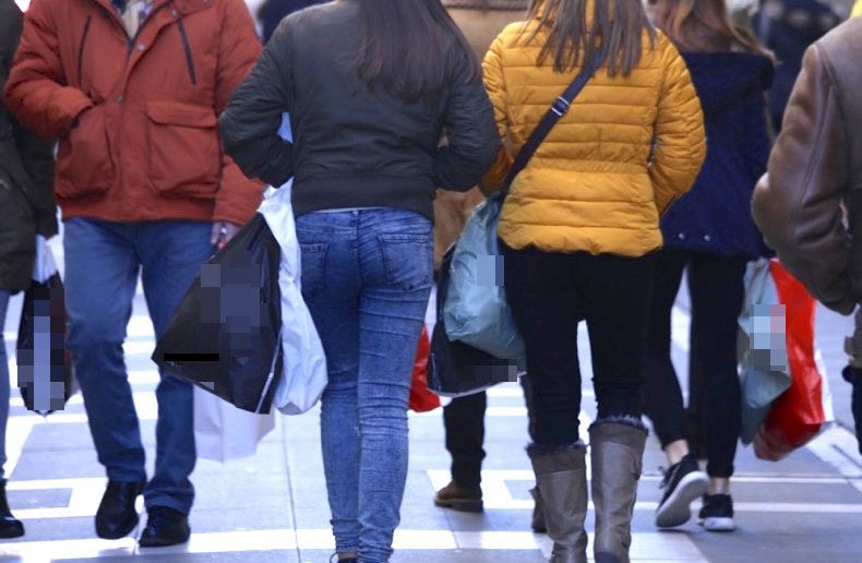  Ciudadanos de compras