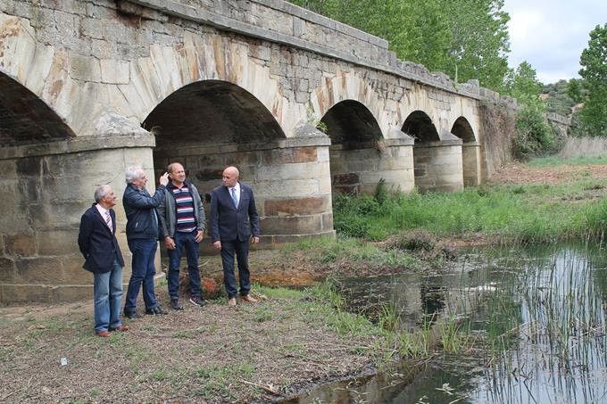  El arroyo de Camarzana de Tera luce nueva imagen tras las labores de saneamiento 