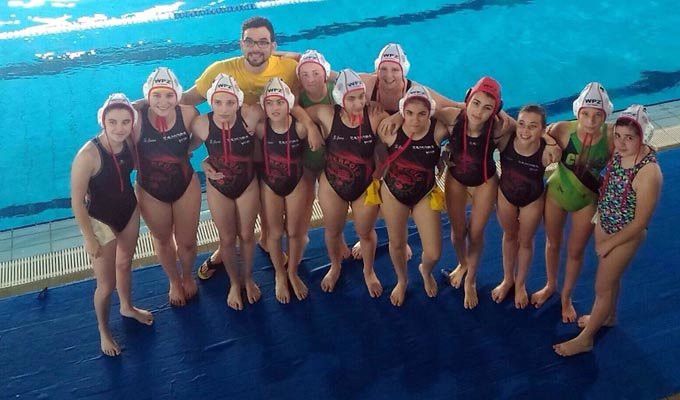  El Waterpolo Zamora femenino sigue sumando experiencia en la Copa Galega 