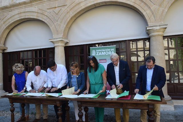  La Diputación de Zamora firma los convenios de colaboración con los Grupos de Acción Local 