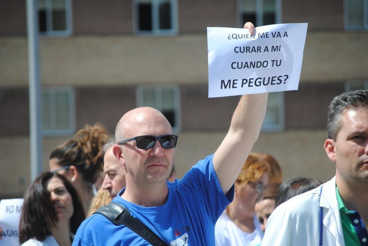  El Ministerio del Interior crea una figura para actuar ante las agresiones a los sanitarios 