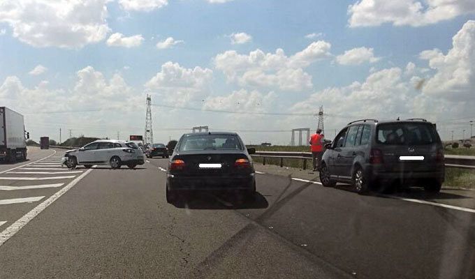  Un choque múltiple condiciona el tráfico en la A-6 en Tordesillas, en el desvío hacia Zamora 