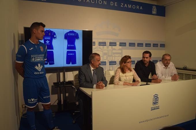  El CD Villaralbo presenta su nueva equipación 