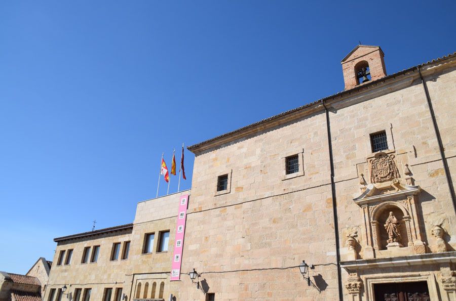  Tiempo meteo despejado biblioteca fachada 