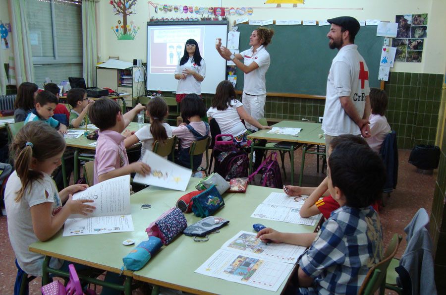  Cruz roja colegio alumnos 