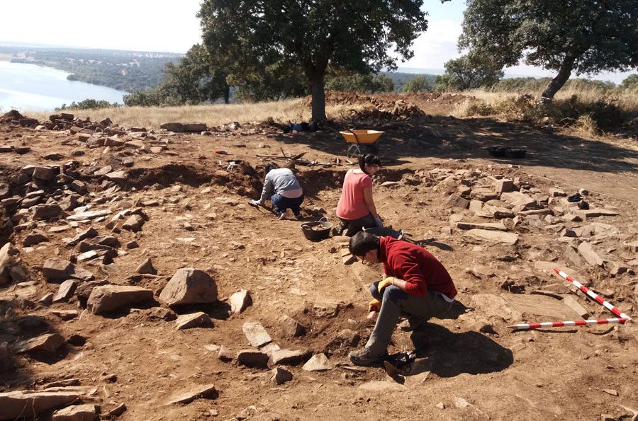 Excavación arqueológica en la provincia 