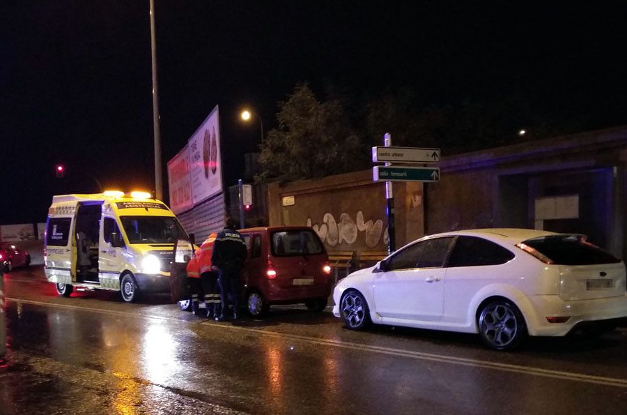  Accidente alcance estacion ambulancia 