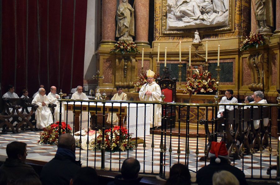  Obispo zamora pontifical navidad 