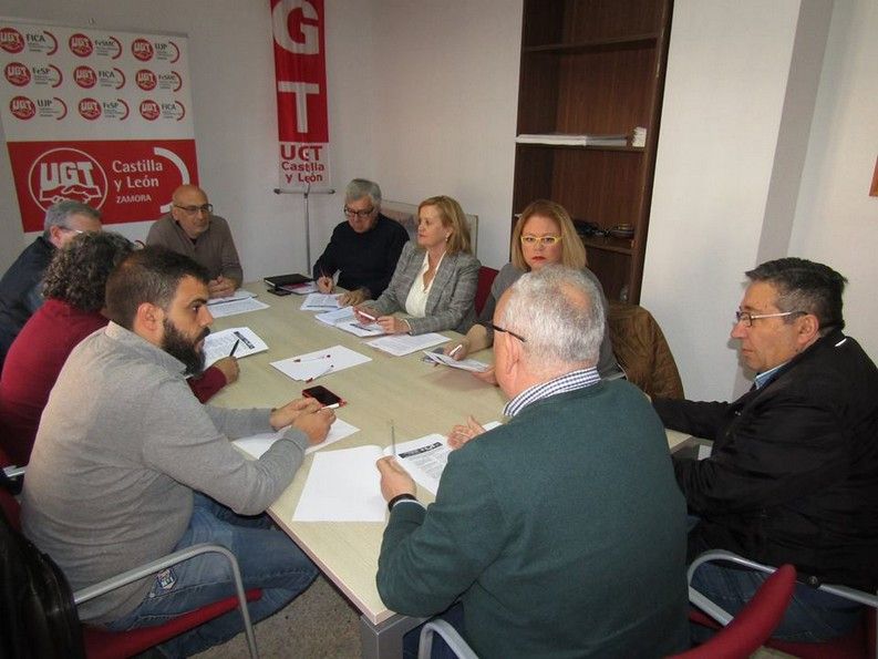  02 PSOE Zamora. Reunión UGT 11 04 19 