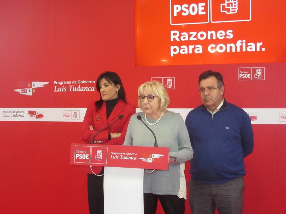  PSOE Zamora. Inmaculada García Rioja, Ana Sánchez y JI Martín Benito 