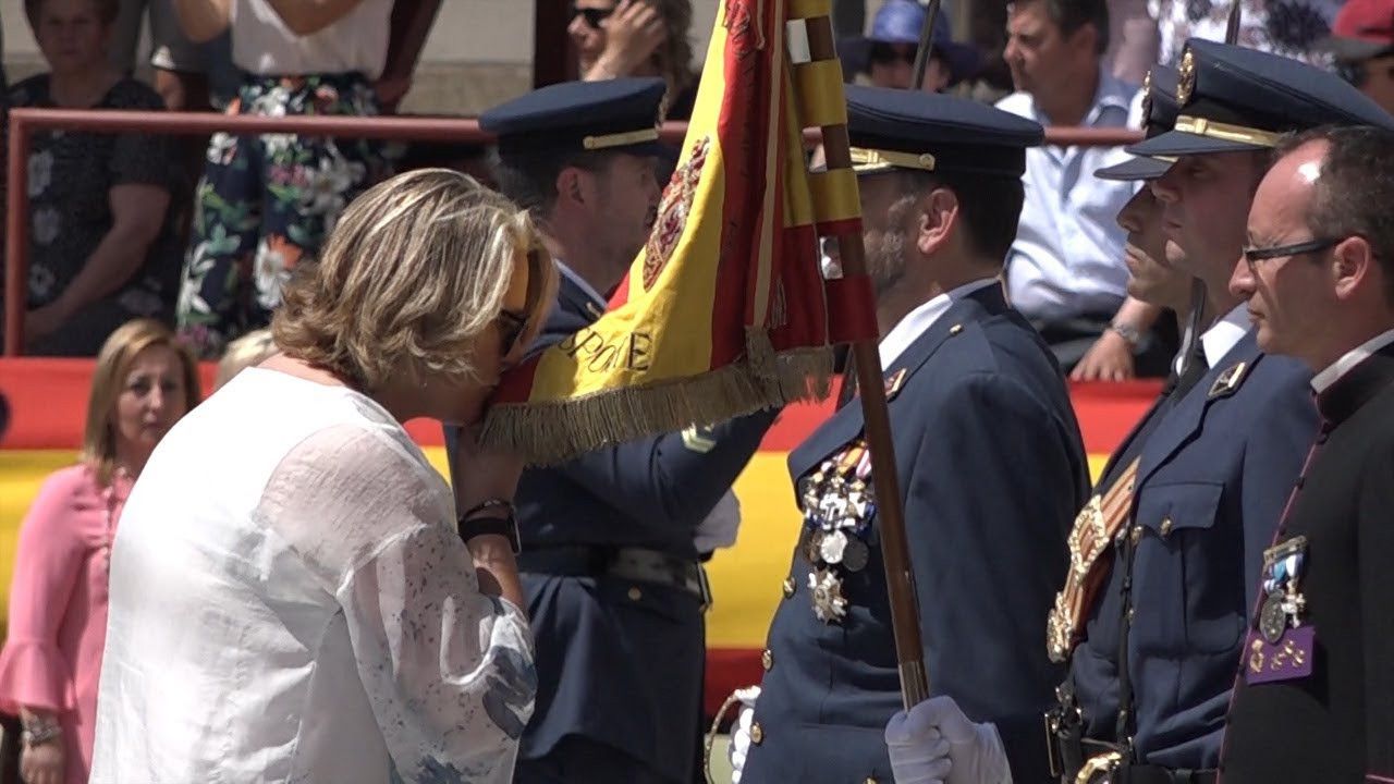 Solicitan que los balcones de España se engalanen con la bandera gitana el  día 8 de abril